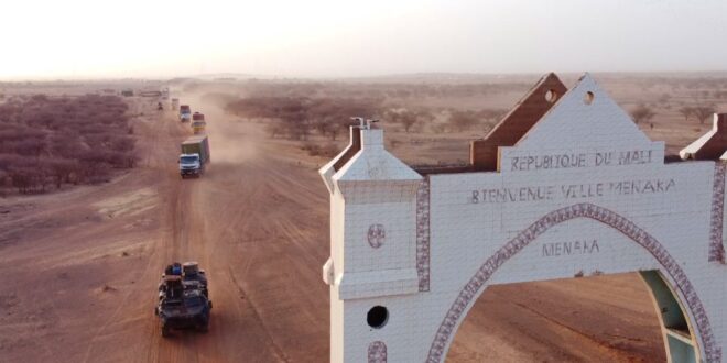 مالي: بارخان تغادر قاعدة ميناكا وتسلمها للجيش المالي